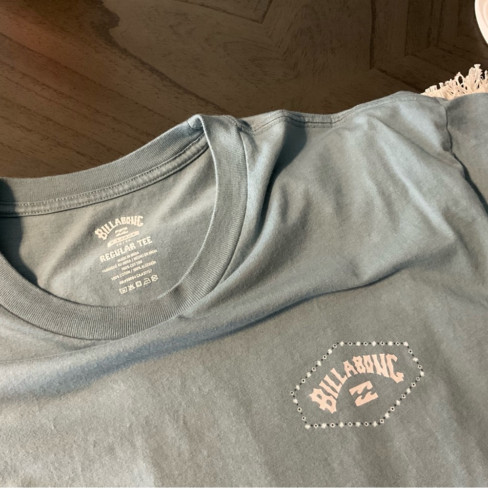 Billabong Light Blue Short Sleeve Tee - Picture 3 of 3